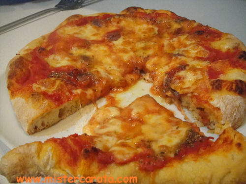 La mia pizza margherita con il fornetto - L'ennesimo blog di cucina